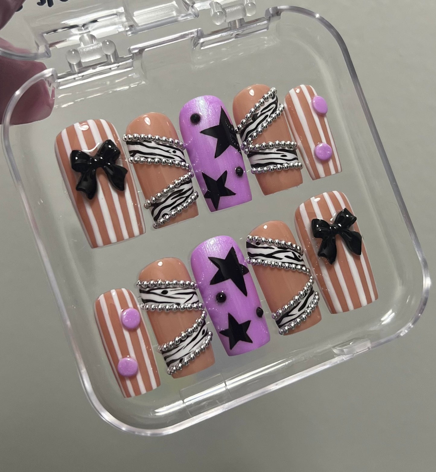 Buttons & Bows