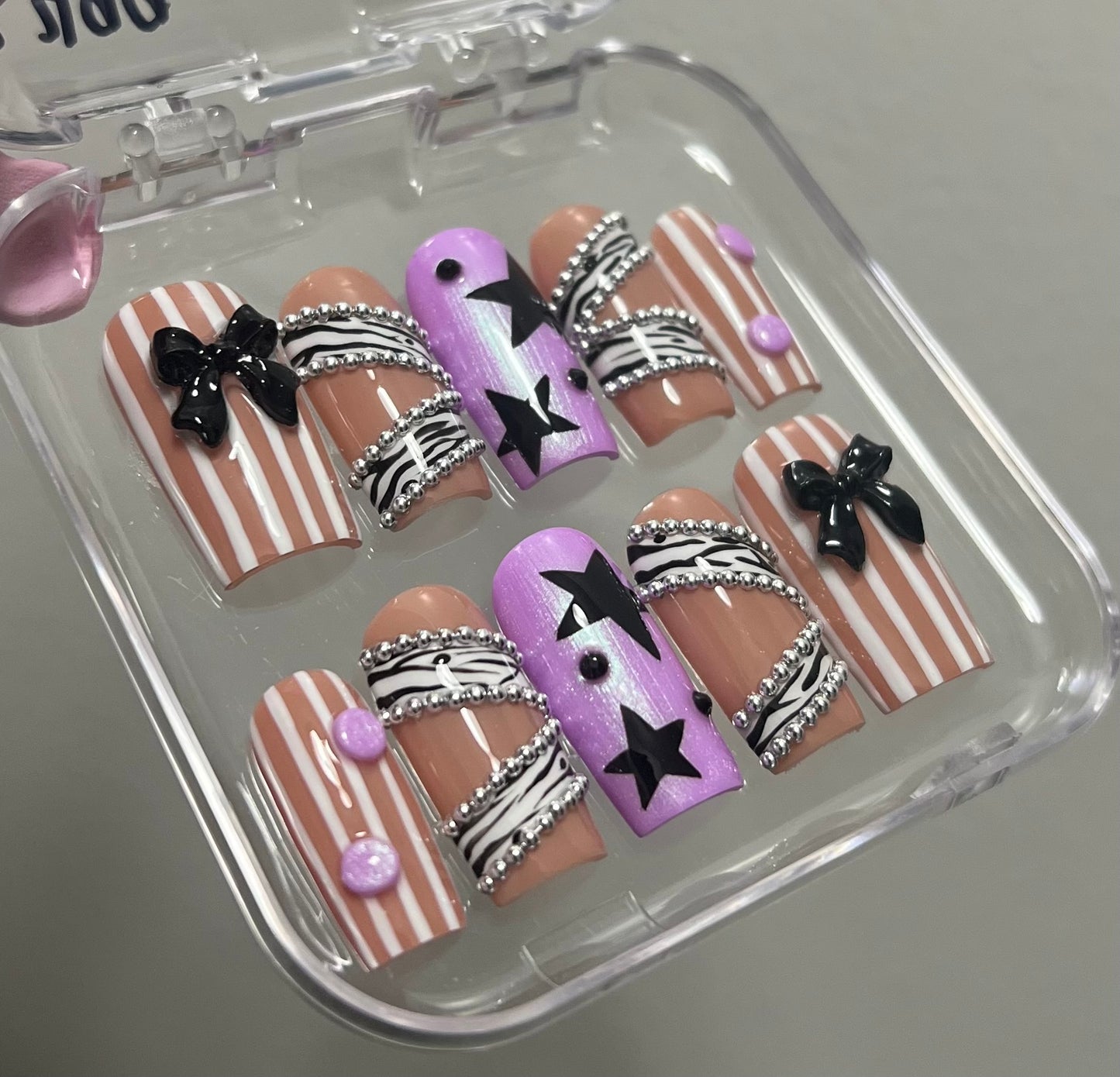 Buttons & Bows